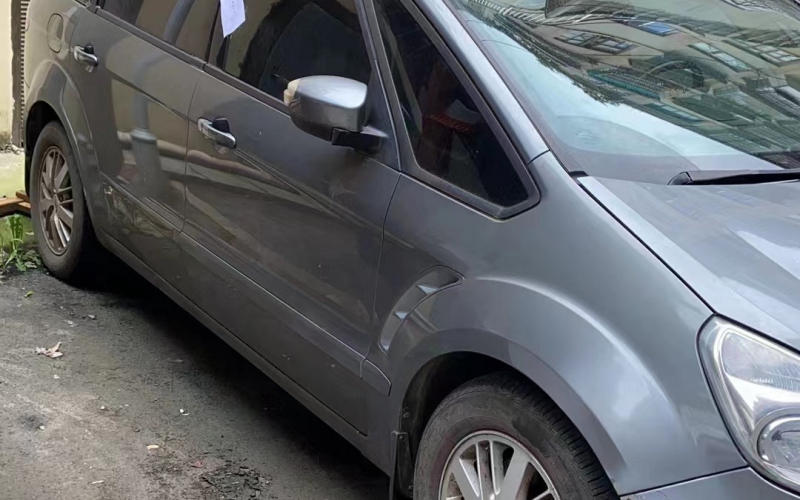 首鋼貴陽(yáng)特殊鋼有限責(zé)任公司工會(huì)持有的福特商務(wù)車轉(zhuǎn)讓(六次掛牌)